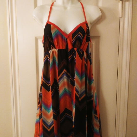 Guess Dresses & Skirts - Cute Little Strappy Mini dress